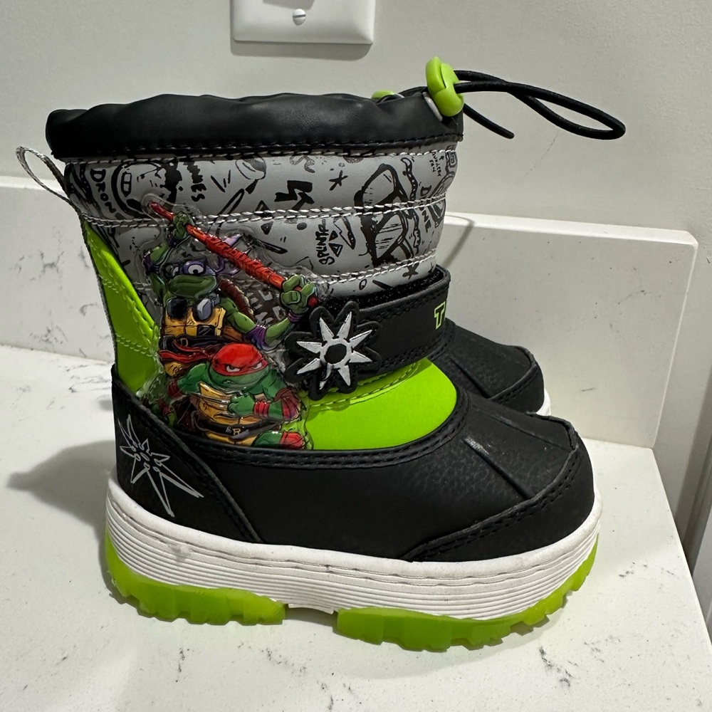 Kids Boots - Black and Green
